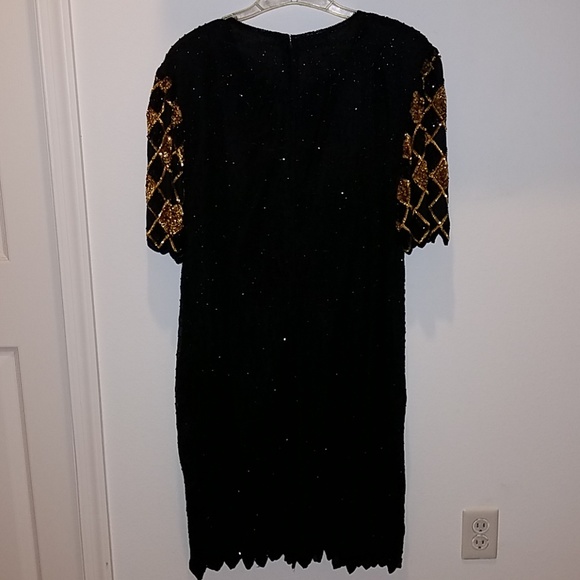 NWOT! CLASSY/VTG SILK, SEQUIN AND BEADED DRESS!! - Picture 3 of 4
